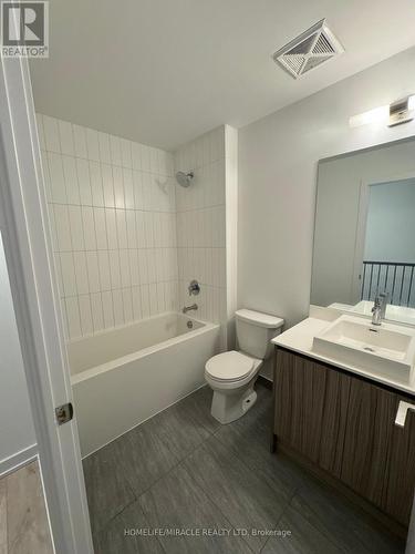 112 - 251 Manitoba Street, Toronto (Mimico), ON - Indoor Photo Showing Bathroom