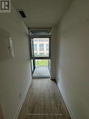 112 - 251 Manitoba Street, Toronto (Mimico), ON - Indoor Photo Showing Other Room