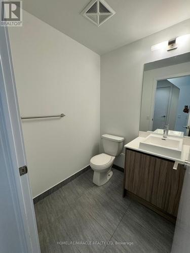 112 - 251 Manitoba Street, Toronto (Mimico), ON - Indoor Photo Showing Bathroom