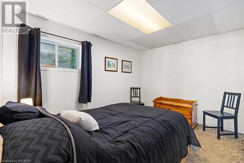 373 Eagle Road, Tobermory, ON - Indoor Photo Showing Bedroom