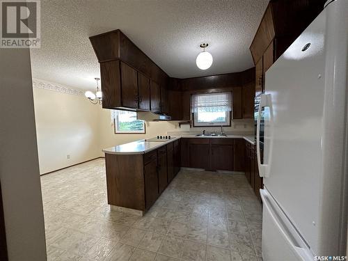 10209 6Th Avenue, Humboldt, SK - Indoor Photo Showing Kitchen