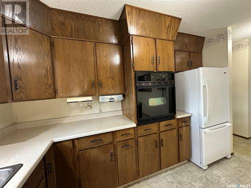 10209 6Th Avenue, Humboldt, SK - Indoor Photo Showing Kitchen