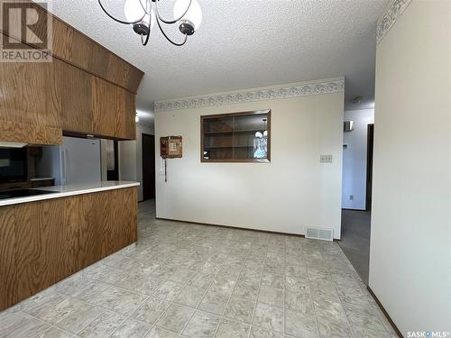 10209 6Th Avenue, Humboldt, SK - Indoor