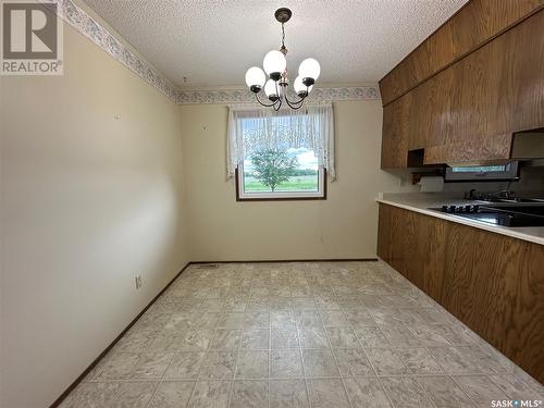 10209 6Th Avenue, Humboldt, SK - Indoor