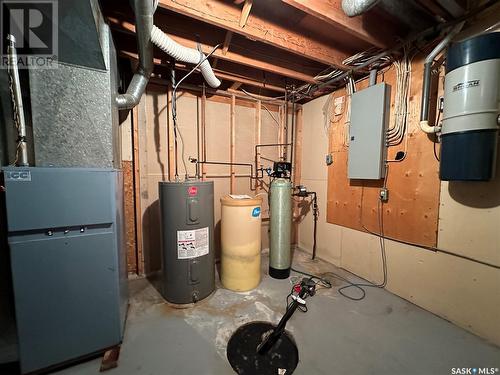 10209 6Th Avenue, Humboldt, SK - Indoor Photo Showing Basement