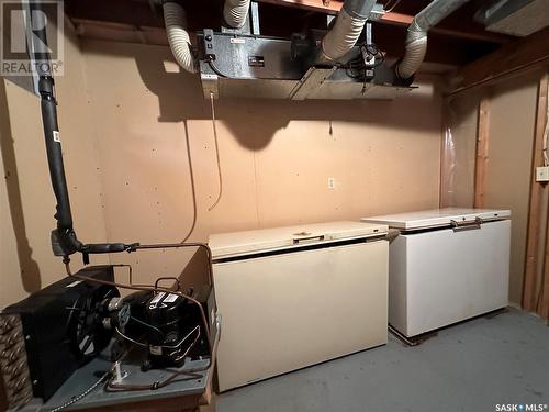 10209 6Th Avenue, Humboldt, SK - Indoor Photo Showing Laundry Room