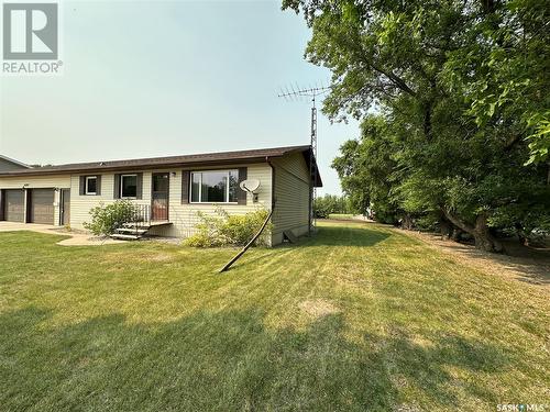 10209 6Th Avenue, Humboldt, SK - Outdoor