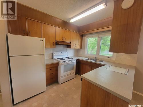 4903 Tribune Street, Macklin, SK - Indoor Photo Showing Kitchen With Double Sink