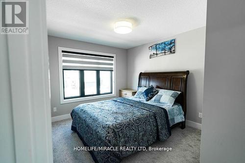 20 Poole Crescent, Middlesex Centre (Komoka), ON - Indoor Photo Showing Bedroom