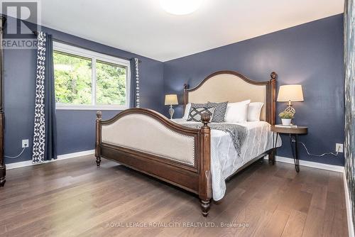 236 Ironwood Road, Guelph (Hanlon Creek), ON - Indoor Photo Showing Bedroom