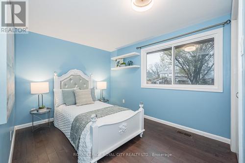 236 Ironwood Road, Guelph, ON - Indoor Photo Showing Bedroom