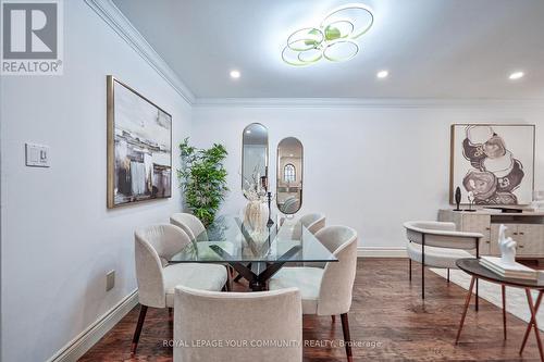 60 Hillview Drive, Newmarket (Bristol-London), ON - Indoor Photo Showing Dining Room