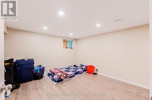 100 Roehampton Avenue, London, ON - Indoor Photo Showing Other Room