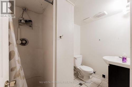 100 Roehampton Avenue, London, ON - Indoor Photo Showing Bathroom