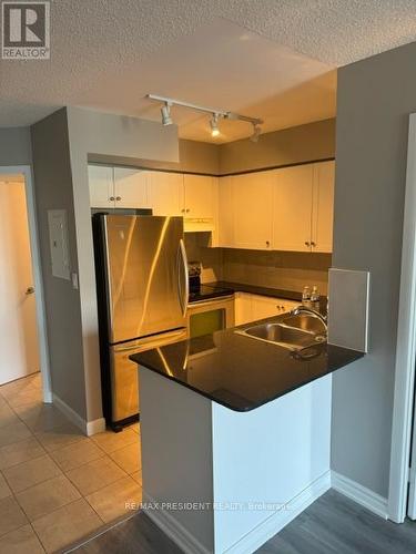 2703 - 210 Victoria Street, Toronto (Church-Yonge Corridor), ON - Indoor Photo Showing Kitchen With Double Sink