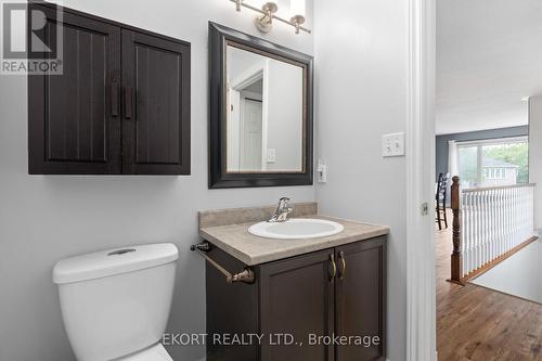 89 Briceland Street, Kingston, ON - Indoor Photo Showing Bathroom