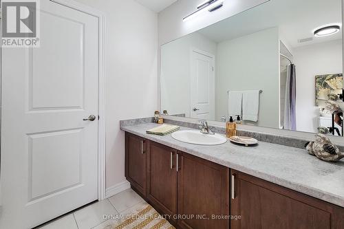 7 Rowley Street, Brantford, ON - Indoor Photo Showing Bathroom