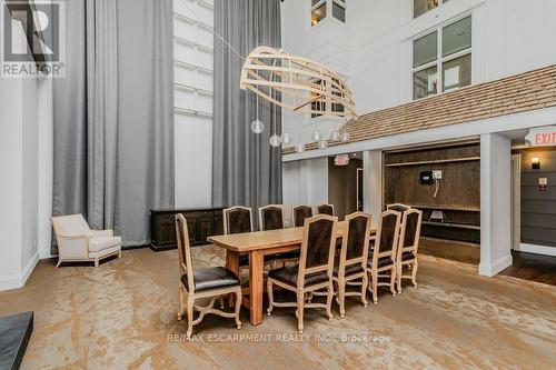 54-304 - 1235 Deerhurst Drive, Huntsville, ON - Indoor Photo Showing Dining Room