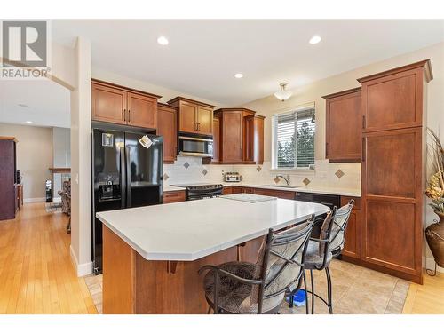 4035 Gellatly Road S Unit# 275, West Kelowna, BC - Indoor Photo Showing Kitchen