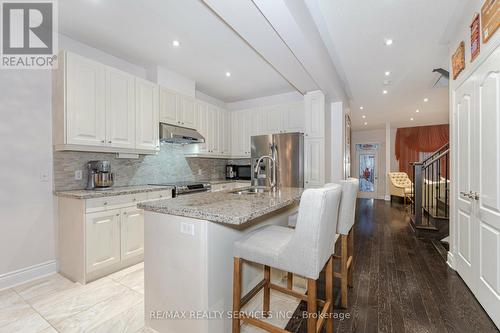 22 Yellowknife Road N, Brampton (Sandringham-Wellington North), ON - Indoor Photo Showing Kitchen With Upgraded Kitchen