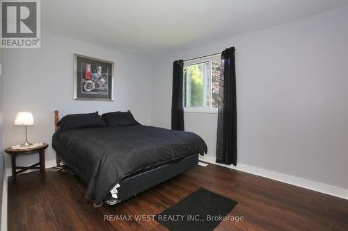 27 Victoria Boulevard, East Garafraxa, ON - Indoor Photo Showing Bedroom