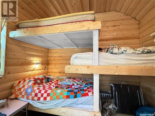 300 Loon Drive, Big Shell, SK - Indoor Photo Showing Bedroom