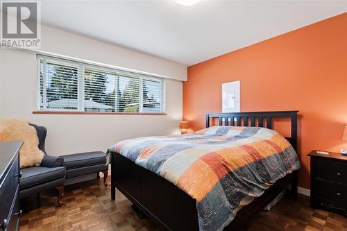 727 Linton Street, Coquitlam, BC - Indoor Photo Showing Bedroom