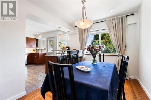 727 Linton Street, Coquitlam, BC - Indoor Photo Showing Dining Room