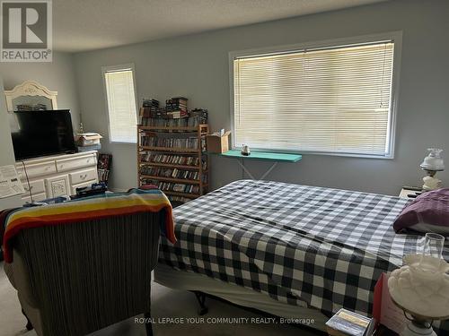 205 Parkway Avenue, Georgina (Keswick South), ON - Indoor Photo Showing Bedroom