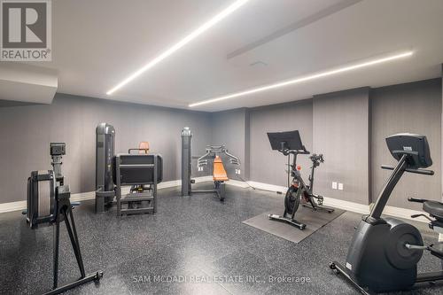 1004 - 1 Cardiff Road, Toronto (Mount Pleasant East), ON - Indoor Photo Showing Gym Room