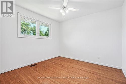 5352 Spruce Avenue, Burlington (Appleby), ON - Indoor Photo Showing Other Room