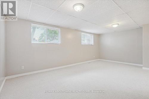 5352 Spruce Avenue, Burlington (Appleby), ON - Indoor Photo Showing Other Room