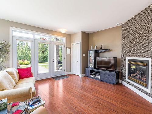 Living room - 1-1001 Rue Merry N., Magog, QC - Indoor Photo Showing Living Room With Fireplace