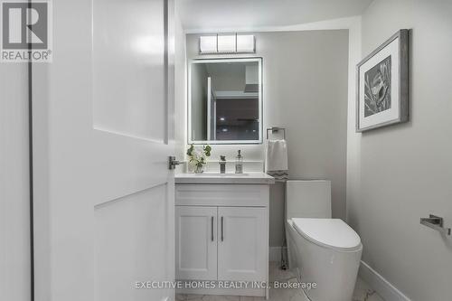 185 Hendrie Avenue, Burlington (Lasalle), ON - Indoor Photo Showing Bathroom