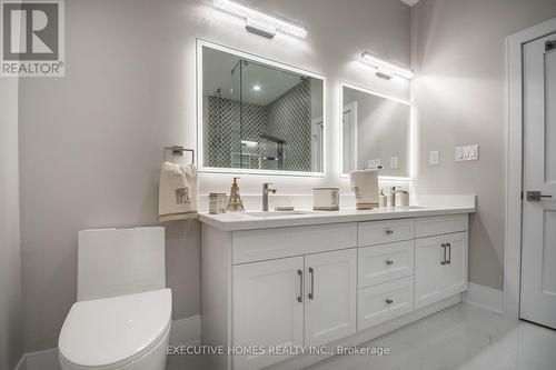 185 Hendrie Avenue, Burlington (Lasalle), ON - Indoor Photo Showing Bathroom