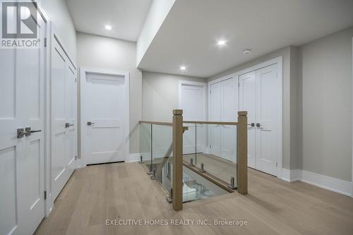 185 Hendrie Avenue, Burlington, ON - Indoor Photo Showing Other Room