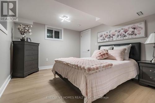 185 Hendrie Avenue, Burlington (Lasalle), ON - Indoor Photo Showing Bedroom