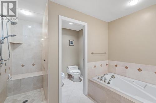 1X01 1777 Bayshore Drive, Vancouver, BC - Indoor Photo Showing Bathroom