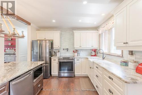 259 Clarke Drive, Peterborough, ON - Indoor Photo Showing Kitchen