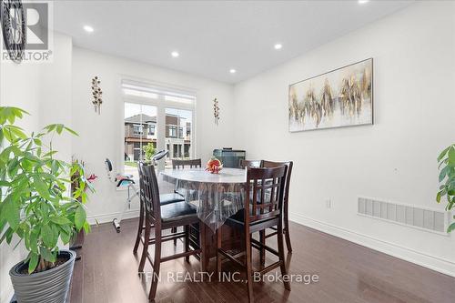 220 Great Falls Boulevard, Hamilton (Waterdown), ON - Indoor Photo Showing Dining Room