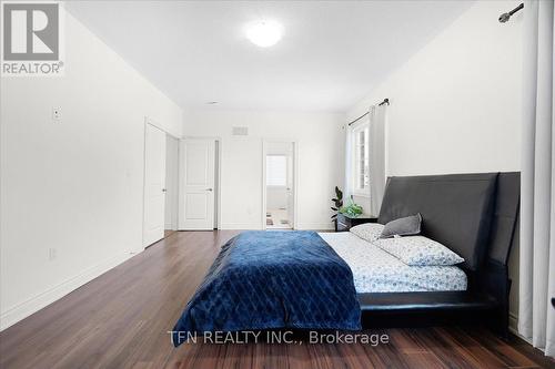 220 Great Falls Boulevard, Hamilton (Waterdown), ON - Indoor Photo Showing Bedroom