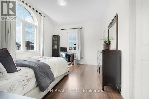 220 Great Falls Boulevard, Hamilton (Waterdown), ON - Indoor Photo Showing Bedroom