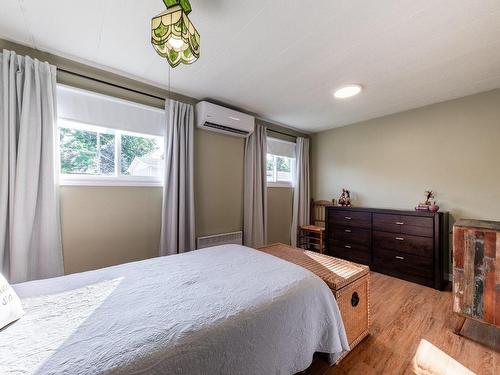 Bedroom - 6 Rue Francine, Saint-Jean-Sur-Richelieu, QC - Indoor Photo Showing Bedroom