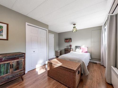 Bedroom - 6 Rue Francine, Saint-Jean-Sur-Richelieu, QC - Indoor Photo Showing Bedroom