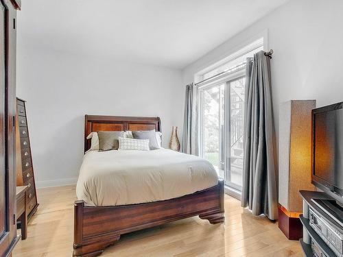 Master bedroom - 2460 Rue Des Francs-Bourgeois, Boisbriand, QC - Indoor Photo Showing Bedroom