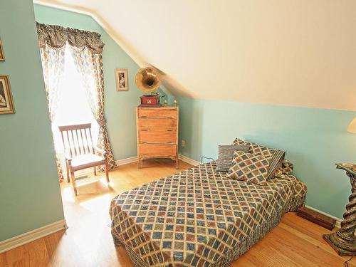 Chambre Ã Â coucher - 74 Rue Antoine-Forestier, Carignan, QC - Indoor Photo Showing Bedroom