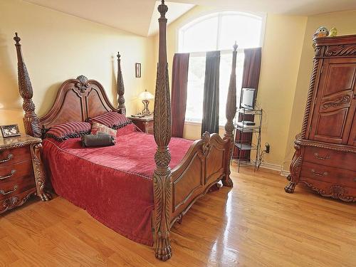 Chambre Ã  coucher principale - 74 Rue Antoine-Forestier, Carignan, QC - Indoor Photo Showing Bedroom