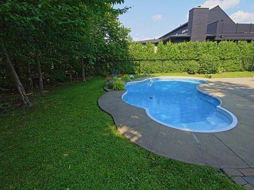 Piscine - 74 Rue Antoine-Forestier, Carignan, QC - Outdoor With In Ground Pool With Backyard