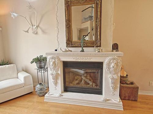 Autre - 74 Rue Antoine-Forestier, Carignan, QC - Indoor Photo Showing Living Room With Fireplace