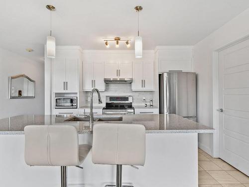 Kitchen - 302-507 Rue Castonguay, Saint-Jérôme, QC - Indoor Photo Showing Kitchen With Upgraded Kitchen